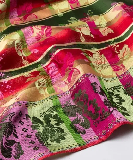 Alternative view of Gabriella Silkeskjerf