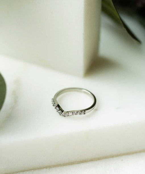 Alternative view of Ring i gull med diamant 0,22 ct wsi