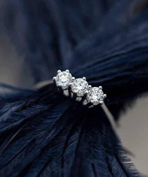 Alternative view of Christophersen Hvitt Gull Ring 3-stens 0,60 TWSI 3 br