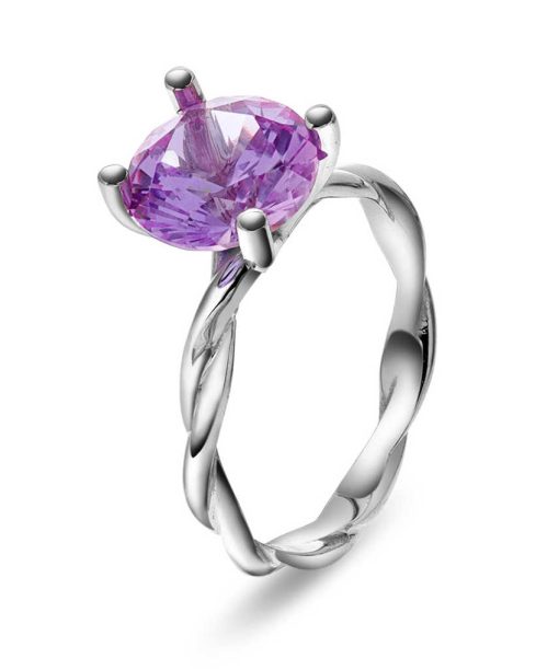 Ring i gull med syntetisk alexandritt