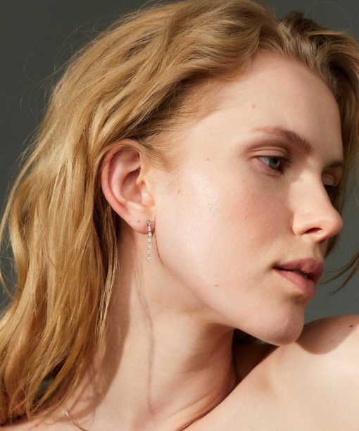 Alternative view of Øredobber i gull med diamanter 0,16 ct