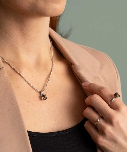 Alternative view of Anheng i gull med røkkvarts