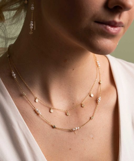 Alternative view of Shapes by Gulldia Fairy smykke i sølv med perler