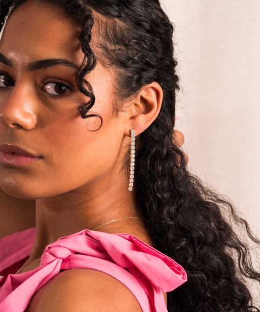 Alternative view of Farah øredobber i sølv med zirkonia