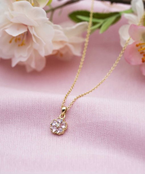 Alternative view of Smykke i sølv med zirkonia blomst