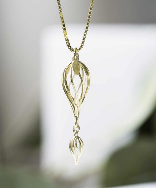 Alternative view of Anheng i gull dråpe