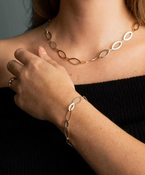 Alternative view of Armbånd i gult gull