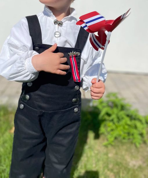 Alternative view of Eik Barn 17. maisløyfe med søt bamse