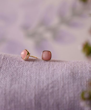 Alternative view of Øredobber i sølv med rosa opal KJÆRLIGHET