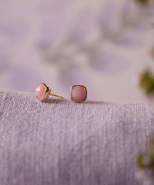 Alternative view of Øredobber i sølv med rosa opal KJÆRLIGHET