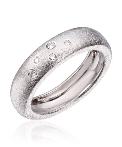 Lene Visholm Ring 0.07ct Wsi børstet hvit 585