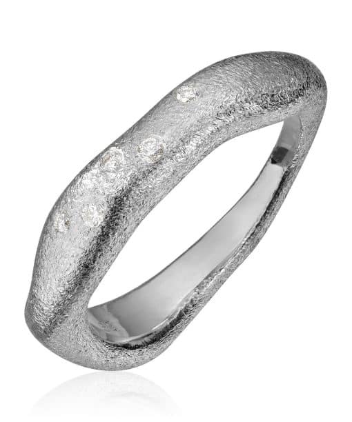 Lene Visholm Ring 0.05ct Wsi strukturert hvit