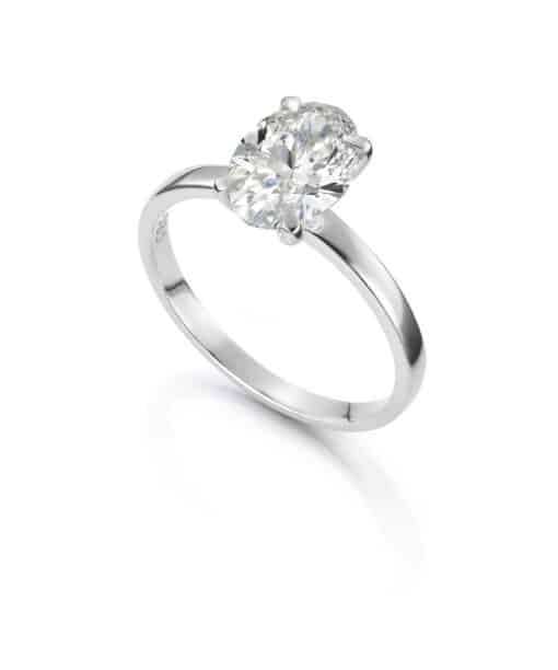 Ring Olivia Oval i hvitt gull med 1,00ct TWSI diamant