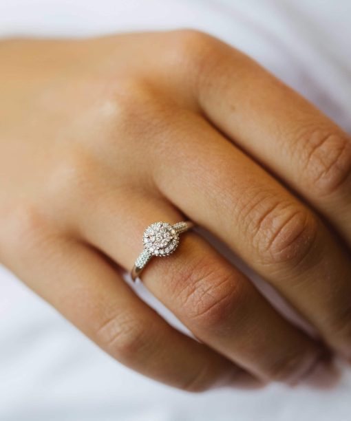 Alternative view of Ring i Hvittgull med diamanter 0.33ct