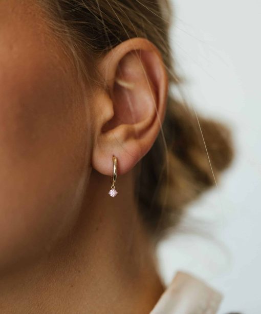 Alternative view of Øreringer i gull med rosa sten