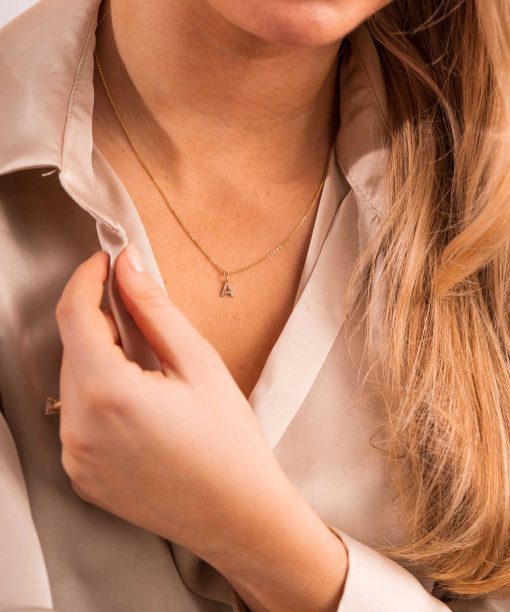 Alternative view of Anheng i gull A med zirkonia