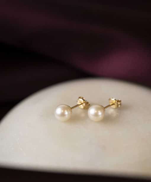 Alternative view of Gulløredobber i gult gull med kultivert ferskvannsperle 8mm