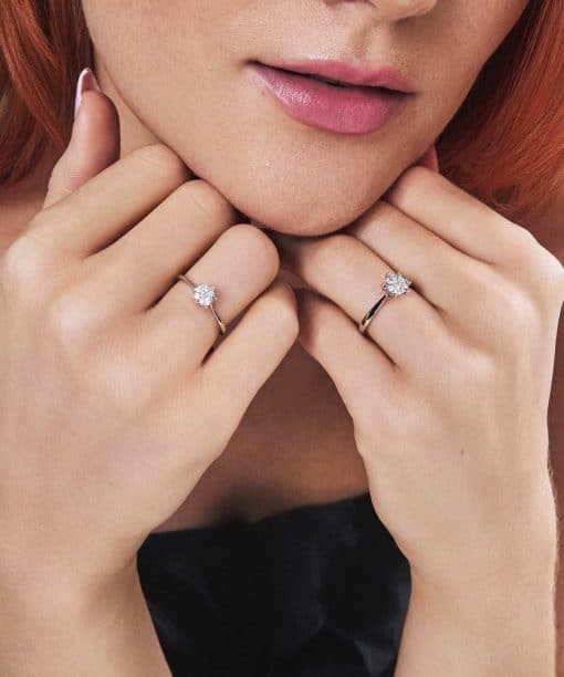 Alternative view of Ring i hvitt gull, rosett diamanter 0,15 ct