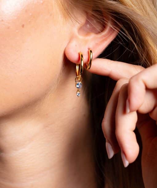 Alternative view of Glow charms i sølv med lys blå zirkonia