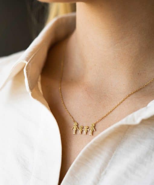 Alternative view of Familiesmykke i sølv med mor og 2 jenter