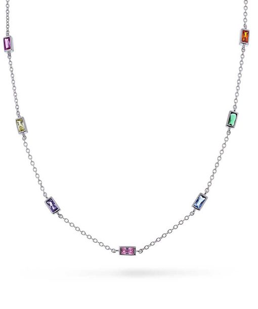 Smykke i sølv med fargede zirkonia