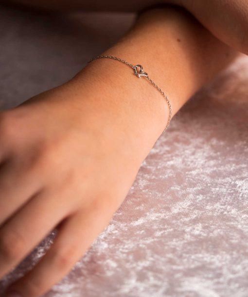 Alternative view of Hjertestrek armbånd og øredobber i sølv