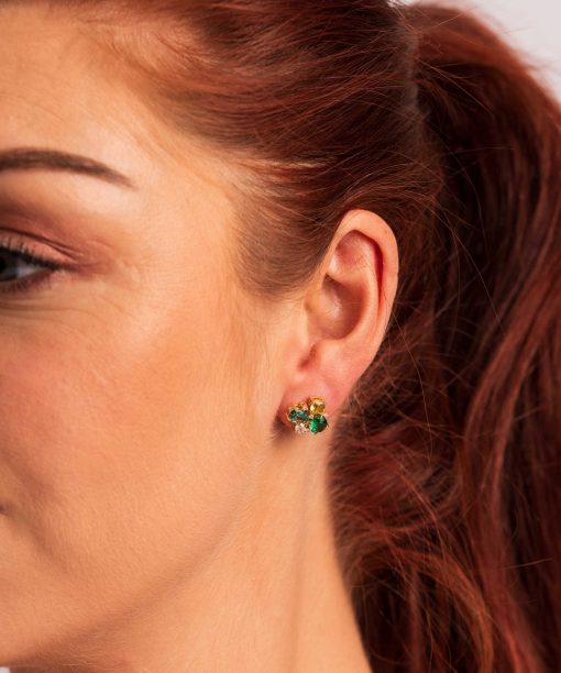 Alternative view of GLAM øredobber med grønne toner