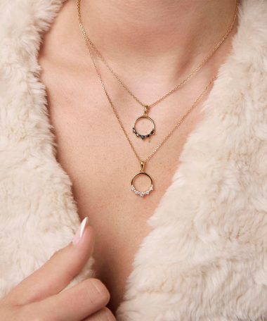 Alternative view of Pan Jewelry - Starlight smykke i 925 forgylt sølv med sorte stener