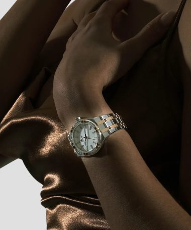 Alternative view of Maurice Lacroix Aikon Quartz 35mm - AI1106-PVPD2-170-1