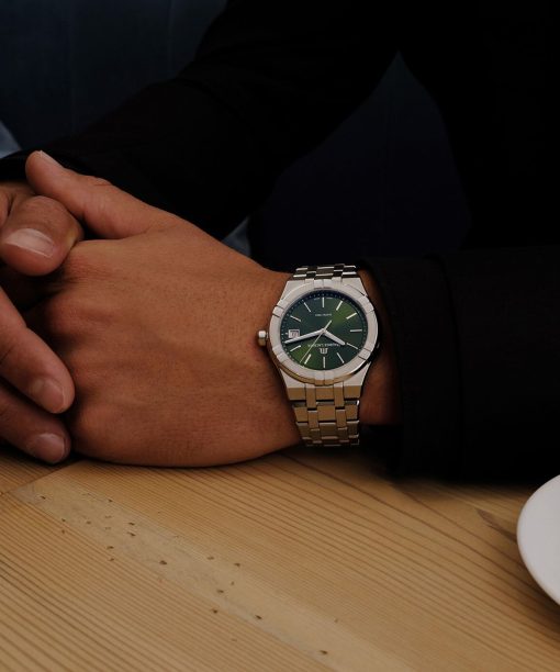 Alternative view of Maurice Lacroix Aikon Quartz 40mm - AI1108-SS002-630-1