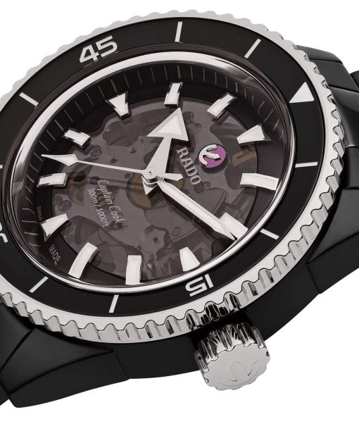 Alternative view of Rado Captain Cook High-Teck Ceramic - R32127152