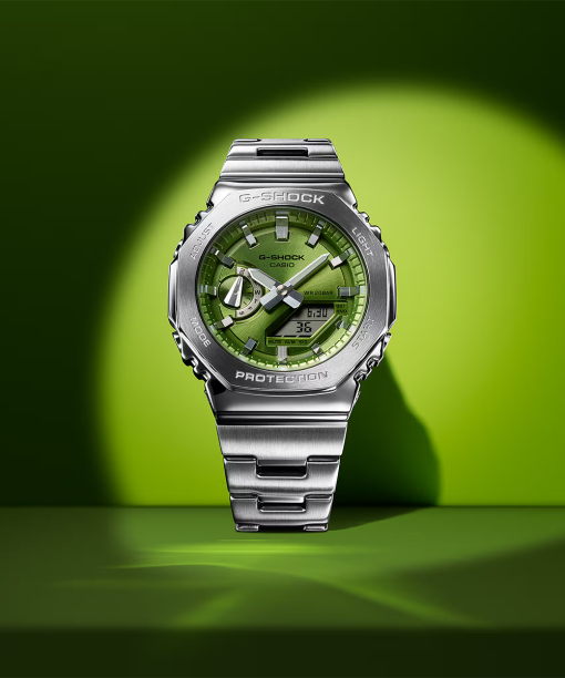 Alternative view of G-Shock - GM-2110D-3AER