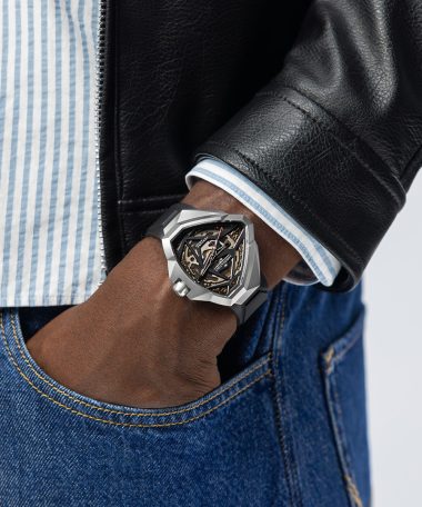 Alternative view of Hamilton Ventura Edge Skeleton 51x47mm - H24635330