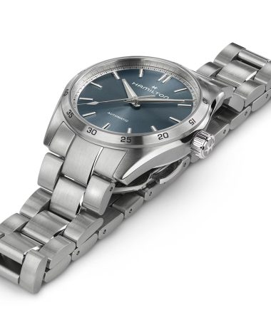 Alternative view of Hamilton Jazzmaster Performer Auto 34mm - H36105140