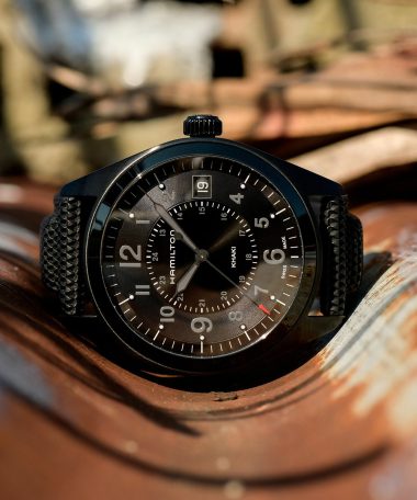 Alternative view of Hamilton Khaki Field Quartz 40mm - H68401735