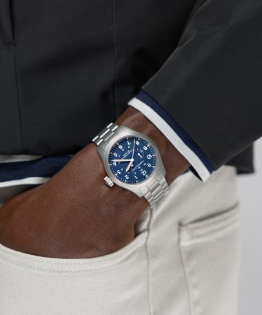 Alternative view of Hamilton Khaki Field Power Reserve 40mm - H69509140