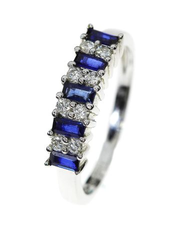 Alternative view of Hvitt gull ring med safirer og diamanter 0.21ct TW.SI
