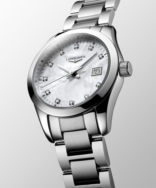 Alternative view of Longines Conquest Classic 29mm - L2.286.4.87.6