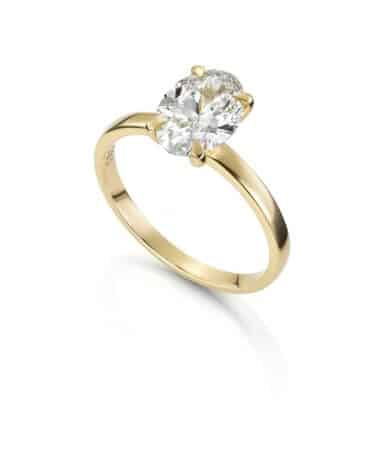 Ring Olivia Oval i gult gull 2,00ct med LAB grown diamant