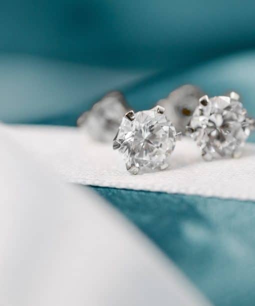 Alternative view of Contessa øredobber gull LAB diamant 2 ct.